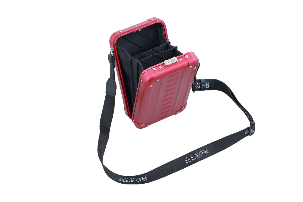 Straps-on-the-mini-cross-body-
